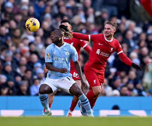 不容小觑的 不容小觑的